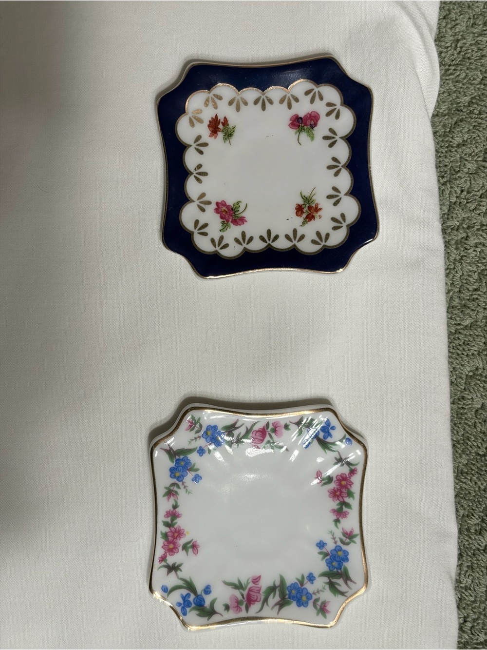 Tiny Porcelain Tea Cups & Saucers 2” high. 12 Assorted. Victorian. Reptoductions - Picture 13 of 15
